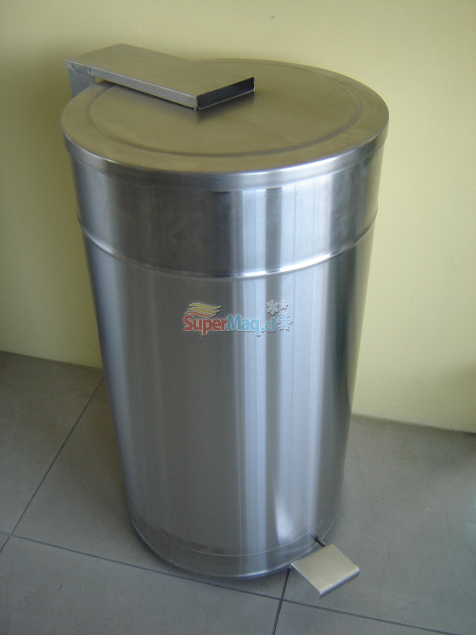 Basurero de Acero Inox de 140 Litros