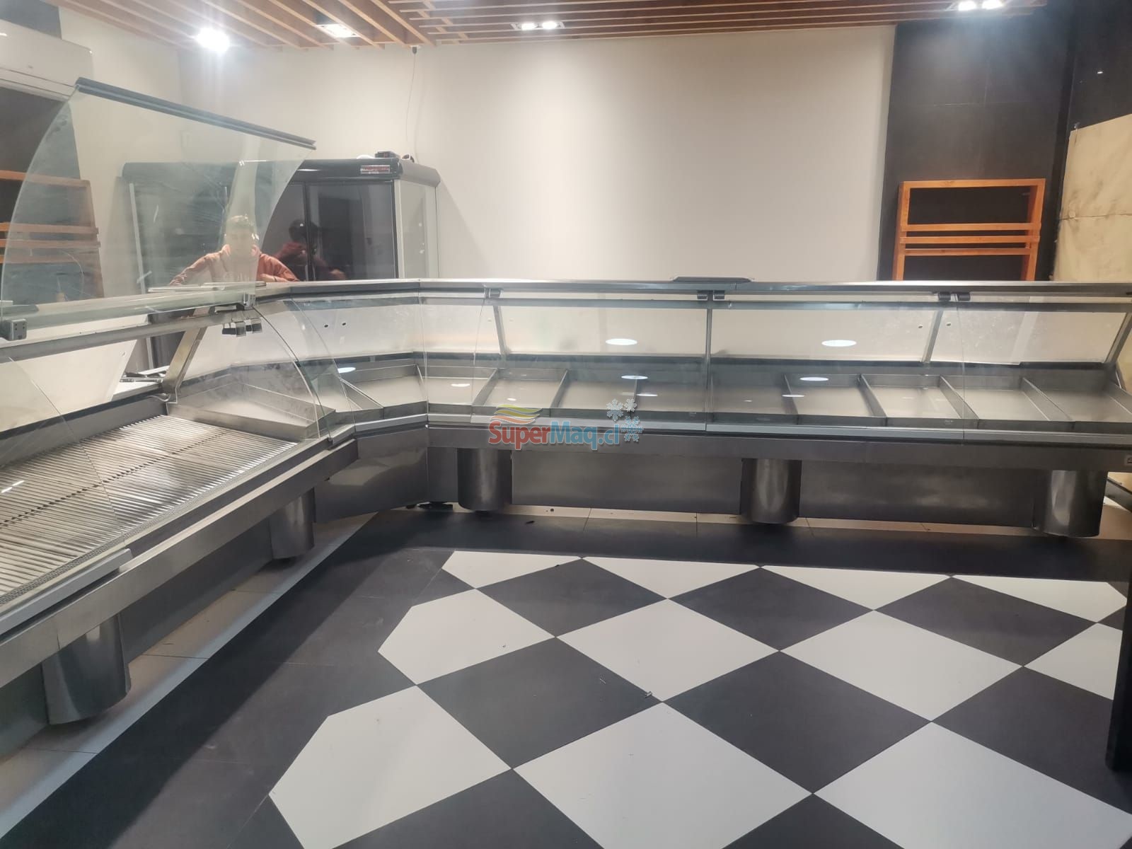 Vitrina de congelados vidrio curvo Pata Pilar de 2.00 Mt : Refrigeracion